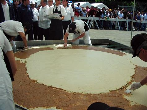 Largest pupusa world record set by Gastronomical Festival