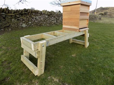 Beehive Stands: DIY & Pre-Built Options To Consider