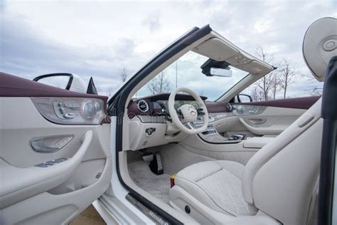 Mercedes E 300 Cabriolet Interior Editorial Photography - Image of ...