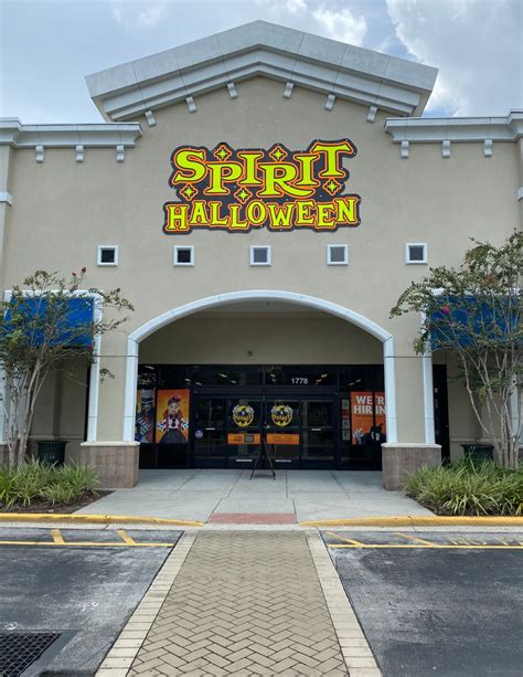 'Spirit Halloween: The Movie' trailer to premiere at grand opening