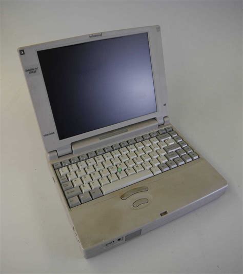 1990S LAPTOP - Priezor.com