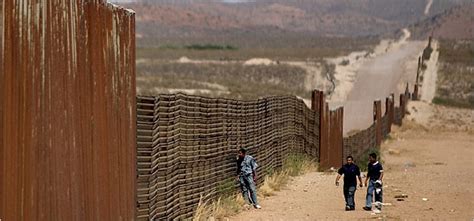 Some in Mexico See Border Wall as Opportunity - The New York Times