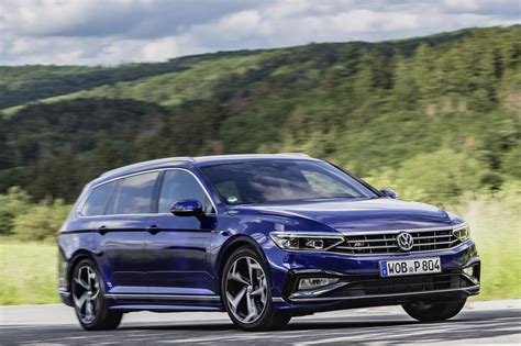 The Volkswagen Passat has now been enhanced with a range of great ...