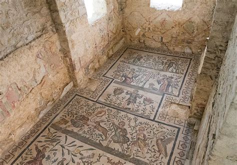 Ancient World Alive | Artefactos antiguos, Villa romana, Mosaicos