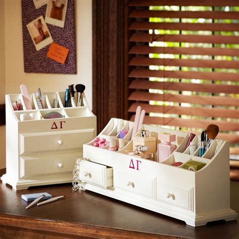 20+ Clever Makeup Organizers & Storage Ideas For Small Spaces ...