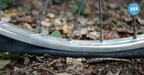 How to Fix a Flat Bicycle Tire the Fast Way - Road Bike Rider