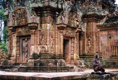 Angkor Wat Historical Facts and Pictures | The History Hub