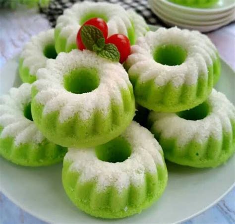 Putu Ayu Kue Tradisional Khas Indonesia, Cocok untuk Cemilan Sore Hari ...