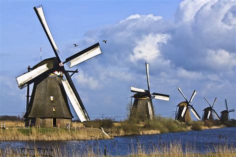 Kinderdijk - the Largest Collection of Working Windmills in Holland