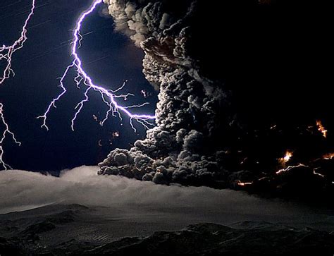 Volcanic Lightning Wallpaper - WallpaperSafari