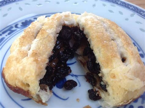 Really good home made Eccles cakes, 15p each - Thrifty Lesley