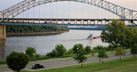 New Ohio River bridge inches toward completion