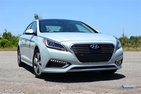 2016 Hyundai Sonata Hybrid Limited Review & Test Drive : Automotive Addicts