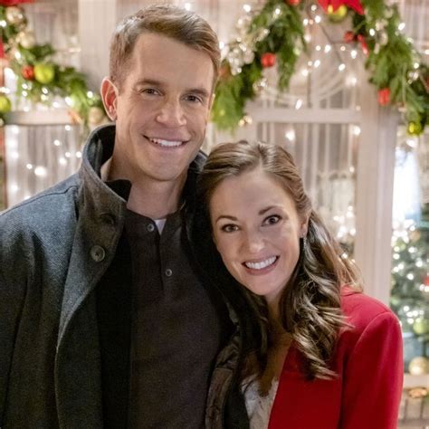 Hallmark's "A Homecoming for the Holidays" | Hallmark christmas movies ...