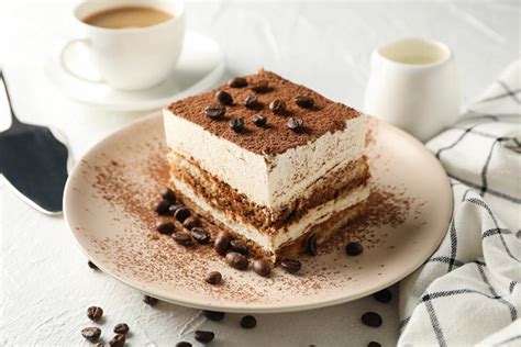 Does Tiramisu Have Espresso in It? With Easy Recipe! - the-greatest ...