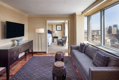 Sheraton LaGuardia East Hotel | FIND HOTELS NYC