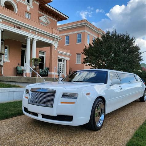 Rolls Royce Stretch Ghost - Royal Limo