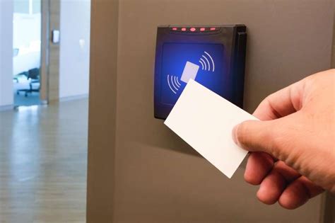 RFID Access Control: What Is It & How Does It Work? (2022)