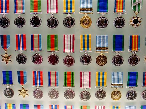 Resources Guide How To Identify Military Medals And Badges