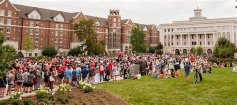 Belmont Tops 7,400 Students for Fall 2015 - Belmont University News & Media