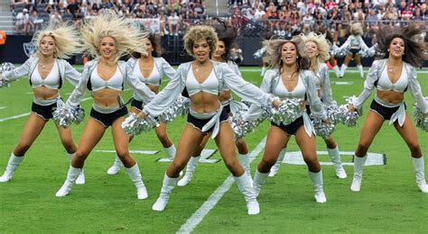 Raiders Cheerleader Went Viral During Preseason Debut