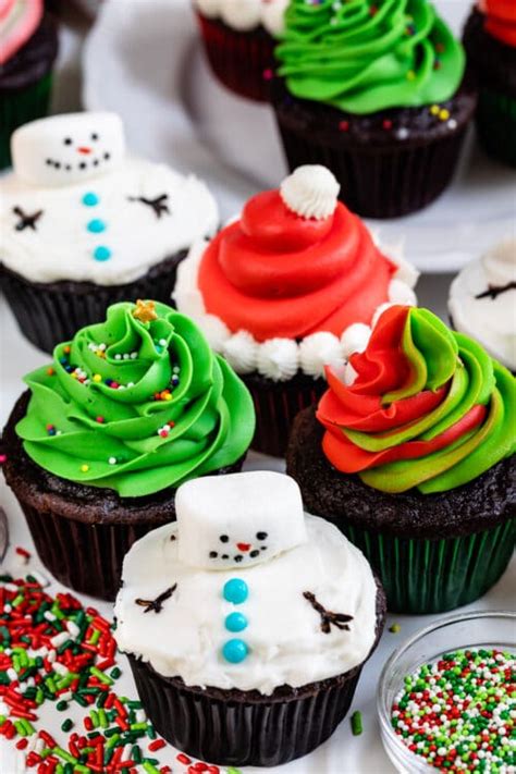 Easy Christmas Cupcakes - Crazy for Crust