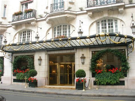 File:Hôtel le Bristol (Paris).jpg - Wikimedia Commons