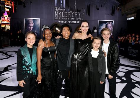 10 Potret Anak-anak Angelina Jolie dan Brad Pitt yang Jarang Terekspos