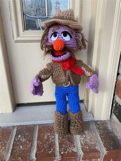 FORGETFUL JONES DOLL (SESAME STREET) - Nana's Crochet Shoppe