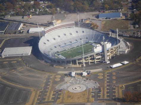 Liberty Bowl Memorial Stadium (Memphis, 1965) | Structurae