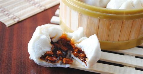 Char Siu Bao Recipe- Chinese Steamed Pork Buns 叉烧包 complete guide