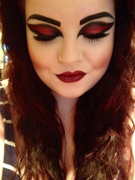 Happy Halloween Day: 22 Halloween Vampire Makeup Ideas