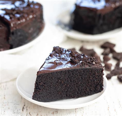 2 Ingredient Chocolate Cake (No Oven, Eggs, Butter or Milk) - Kirbie's ...