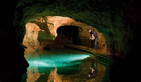 Jenolan Caves guided tours | NSW National Parks