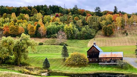 How to Spend a Perfect Weekend in Woodstock, Vermont - Compass Roam