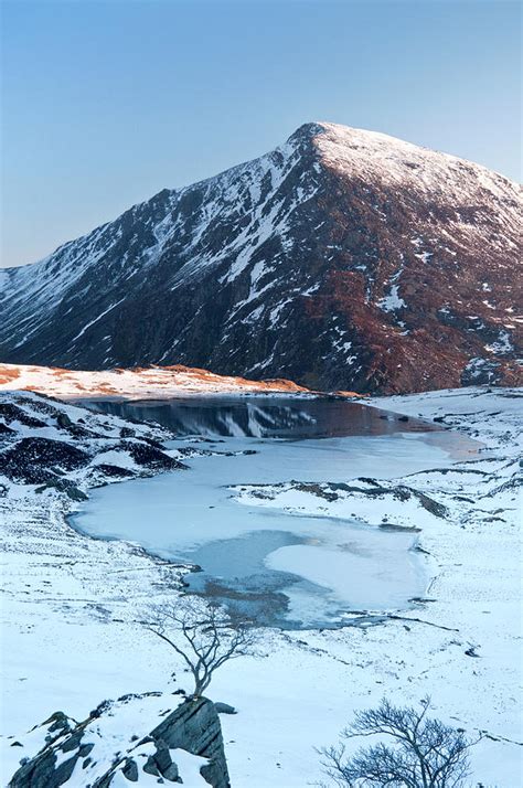 Cwm Idwal In Winter, Snowdonia, Wales by Alan Novelli