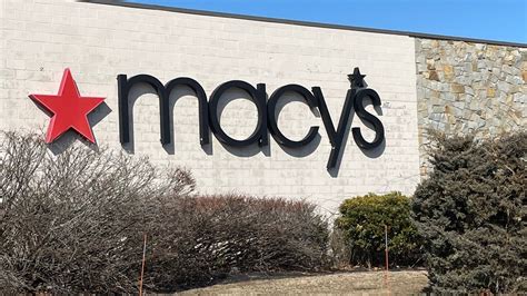 Macy's closing 150 stores. Latest on Indiana locations, Bloomingdale's