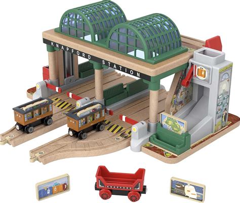 Buy Thomas & FriendsWooden Railway Toy Train Set Knapford Station ...