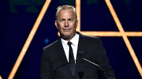 Kevin Costner Wins Best Actor Golden Globe for 'Yellowstone' Role After ...