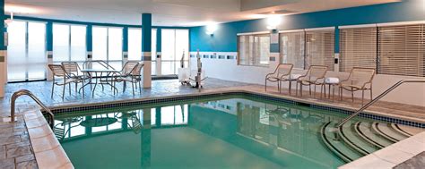 Farmington CT Hotels With Pool | Courtyard Farmington Fitness