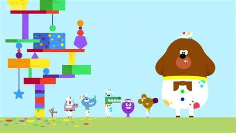 Hey Duggee Season 1 Episode 32 The Decorating Badge | Watch cartoons ...