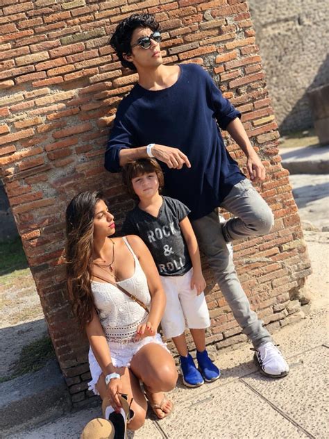 Shah Rukh Khan’s Daughter Suhana Khan Makes Her Instagram Public ...