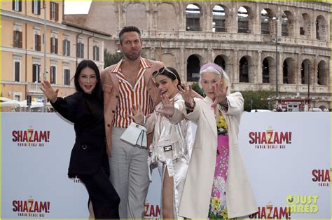 Photo: zachary levi lucy liu rachel zegler shazam 2 photocall italy 04 ...