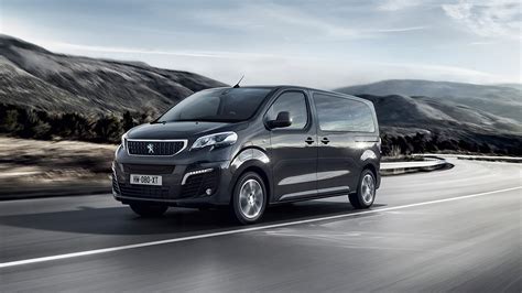 New all-electric Peugeot e-Traveller minibus revealed | Auto Express