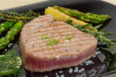 Grilled Tuna steak 12273169 Stock Photo at Vecteezy