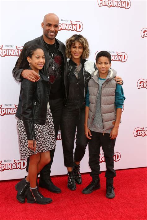 15 Times Good Father & Husband Boris Kodjoe Didn't Embarrasses His Family