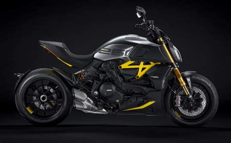 2021 Ducati Diavel 1260 S Black and Steel