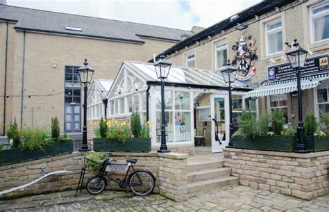 HUDDERSFIELD CENTRAL LODGE HOTEL - Updated 2019 Prices, Reviews, and ...