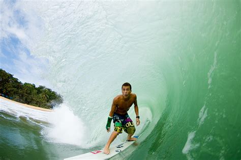 Surfing Bocas Del Toro Panama | Red Frog Bungalows