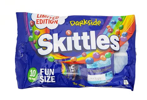 Skittles Limited Edition Darkside Fun Size 10 x 18g - Piece of UK